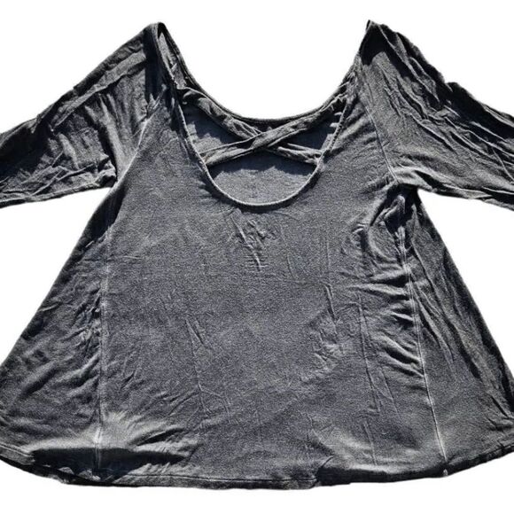 Soft & Sexy AEO T 1977. Viscose long sleeve shirt by American Eagle Outfitters. - Picture 7 of 16